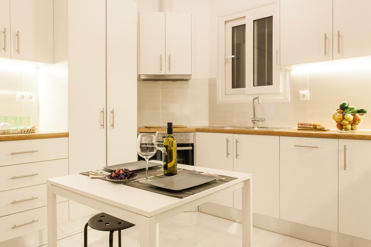 Classy And Stylish Private Apartment At Acropolis Museum Metro Station Афины Экстерьер фото